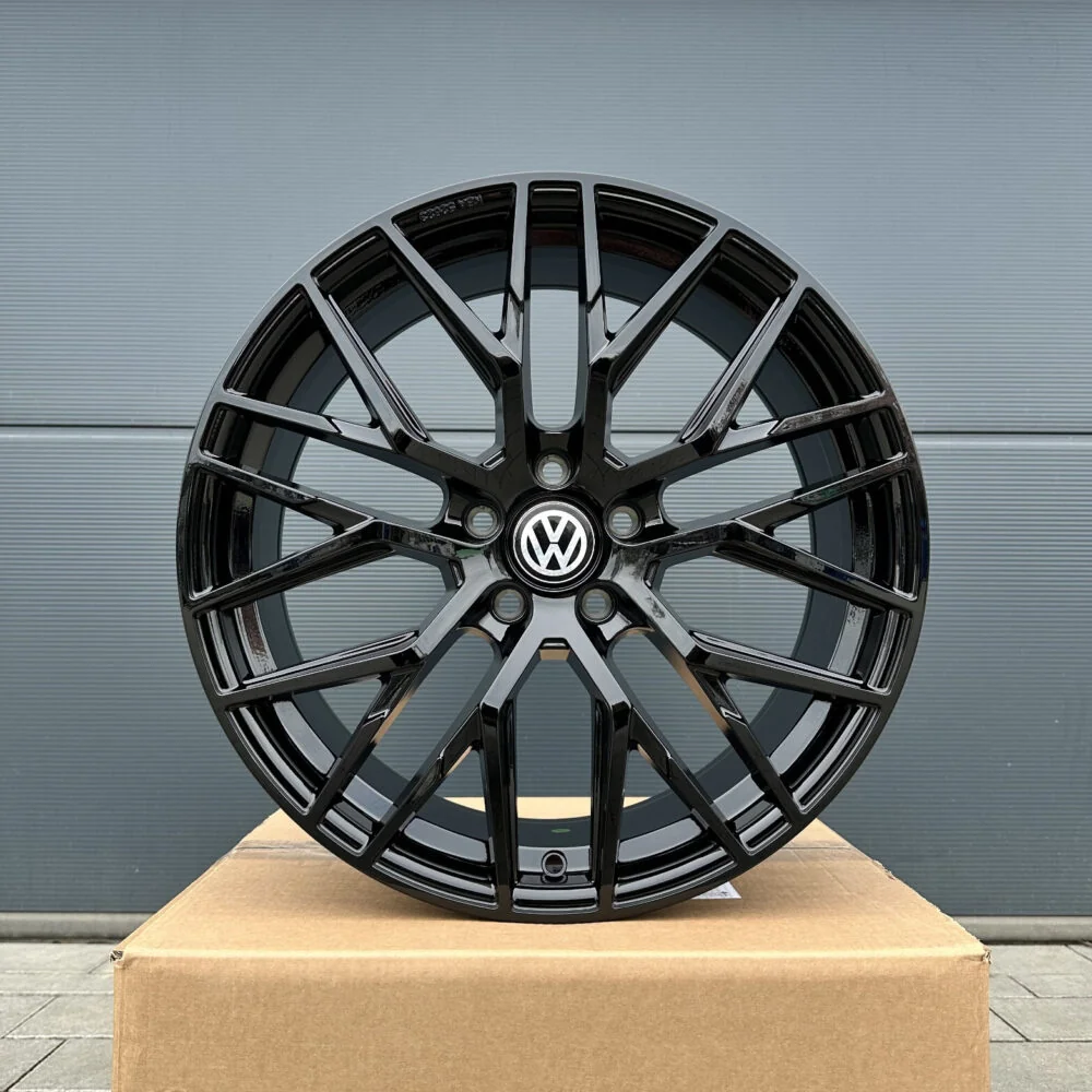 18 Zoll Felgen MAM RS4 schwarz für VW Golf 6 7 8 GTI GTD GTE Passat B6 B7 B8