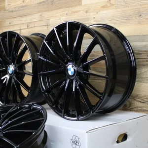 18 Zoll Felgen V1 Wheels V schwarz für Seat Leon 1P 5F KL Ateca 5FP Cupra hybrid 2