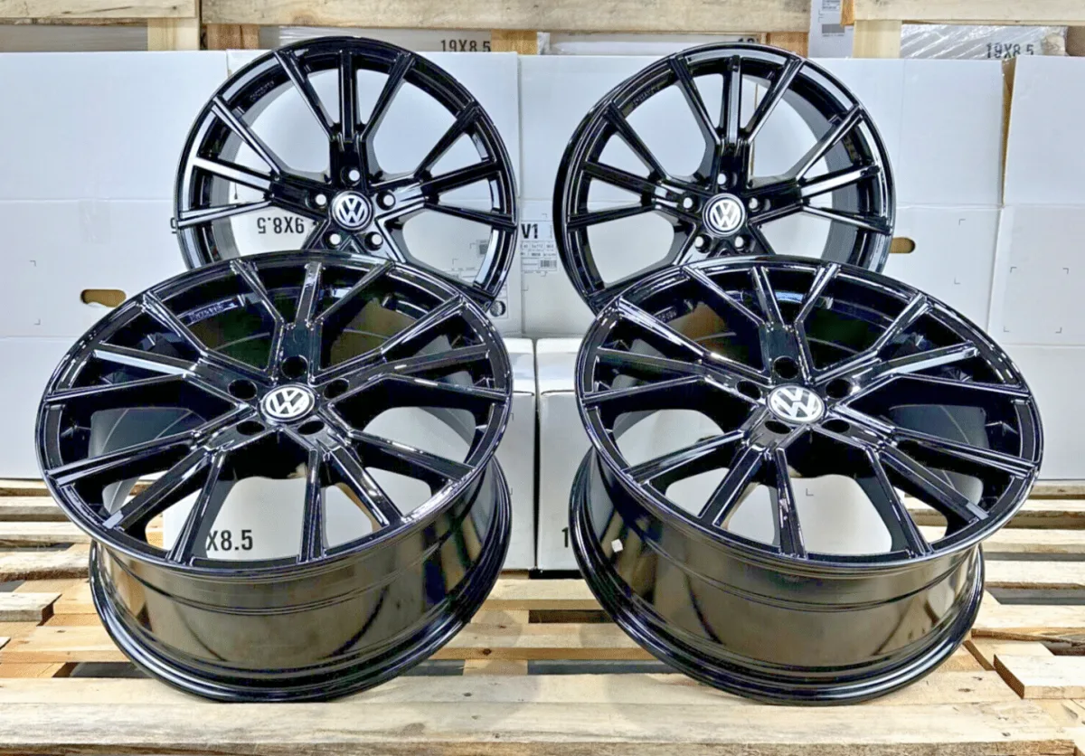 19 Zoll Felgen Avus AF18 schwarz für VW Golf 5 6 7 8 GTI GTD GTE R 7R 8R e Plus