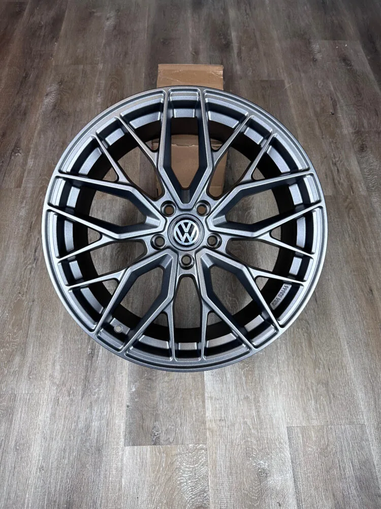 19 Zoll Felgen DM20 grau für VW Golf 6 7 8 GTI GTD GTE 7R 8R Passat B6 B7 B8