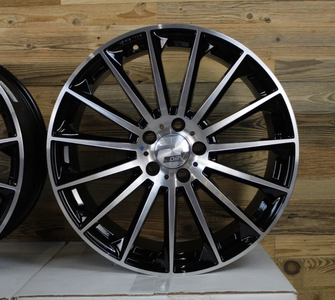 19 Zoll Ganzjahresräder WH39 schwarz für Mercedes C-Klasse W205