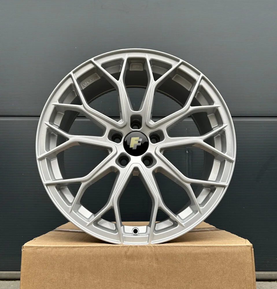 4x 19 Zoll Felgen FF Wheels FF01 silber für Skoda Octavia 5E NX RS VRS Yeti 5L