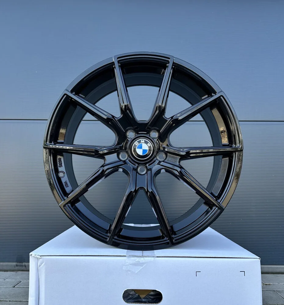 18 Zoll Felgen V1 Wheels schwarz für BMW 1er F40 2er F44 F45 F46 X1 F48 X2 F39