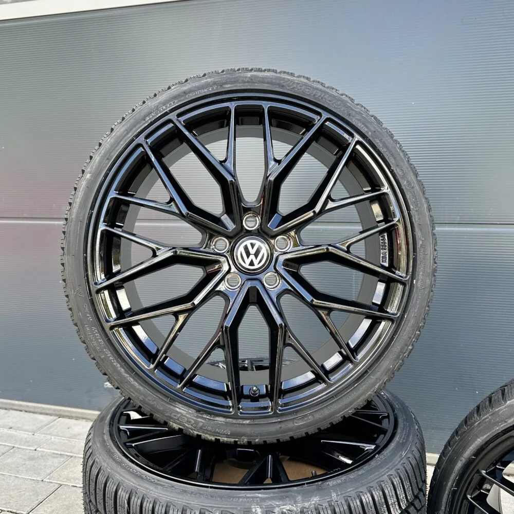 DM20 19 Zoll Winterräder 235/35 Winterkompletträder VW Golf 7 8 GTI Clubsport