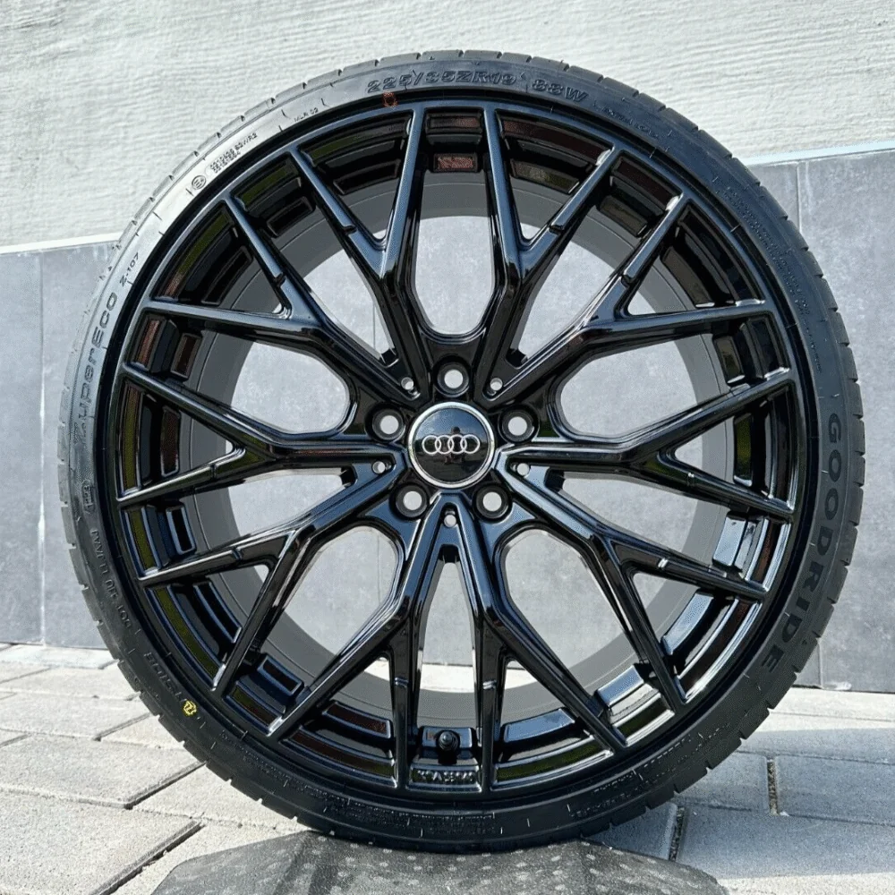 WH37 19 Zoll Sommerräder Sommerkompletträder Audi Q2 GA Q3 8U TT TTS 8J 8S