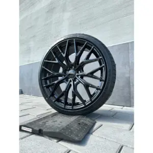 WH37 19 Zoll Felgen Michelin Winterkompletträder Mercedes V Klasse W447 639 2