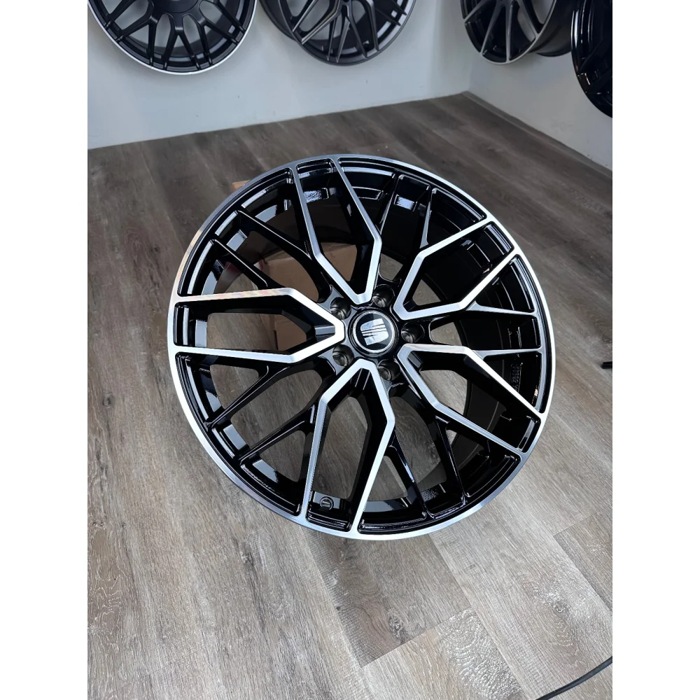19 Zoll Felgen DM20 schwarz für Seat Leon 1P 5F KL Cupra Ateca 5FP Hybrid ST FR