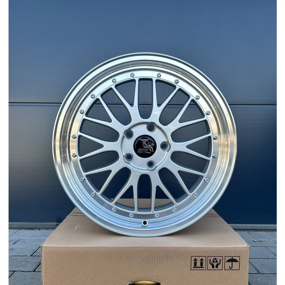 Ultra UA3 Silber 19 Zoll Sommerräder Sommerreifen Kompletträder BMW 3er F31